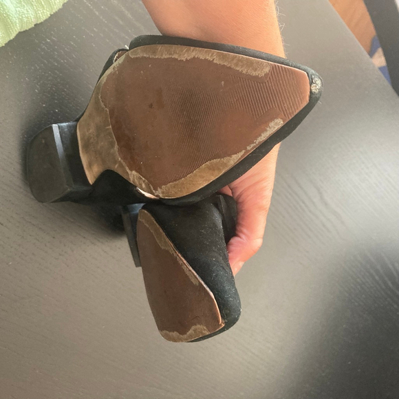 Women's Cole Haan Black Suede Pointed Toe Loafers Bows Size 9.5 - Picture 11 of 13